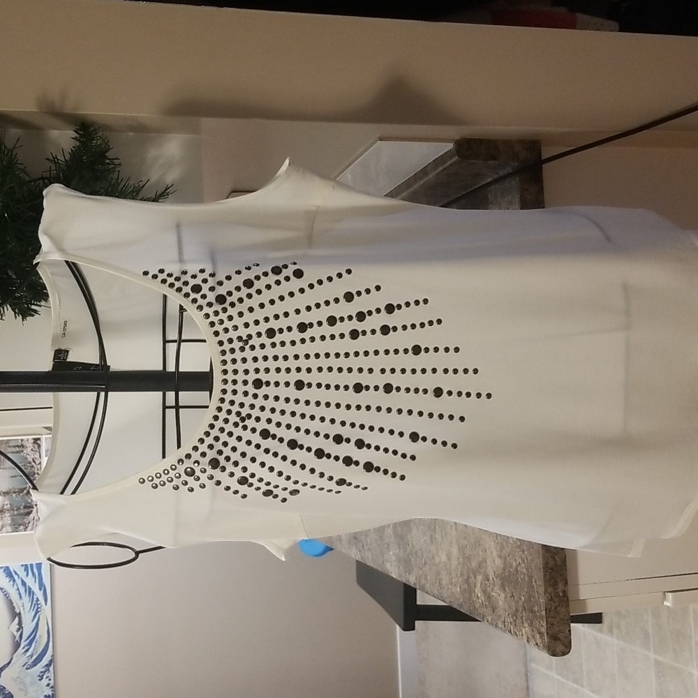 White tank top with grey rivets